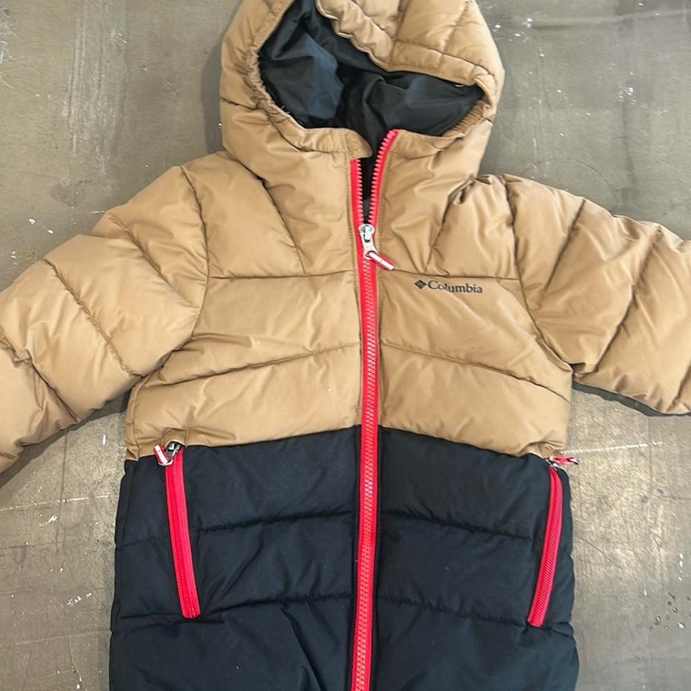 4T Columbia Puffer with Hood